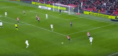 TA：那不勒斯满意霍伊伦的表现，他弥补了卢卡库伤缺的影响（TA：那不勒斯称赞霍伊伦发挥，已有效填补卢卡库伤缺）