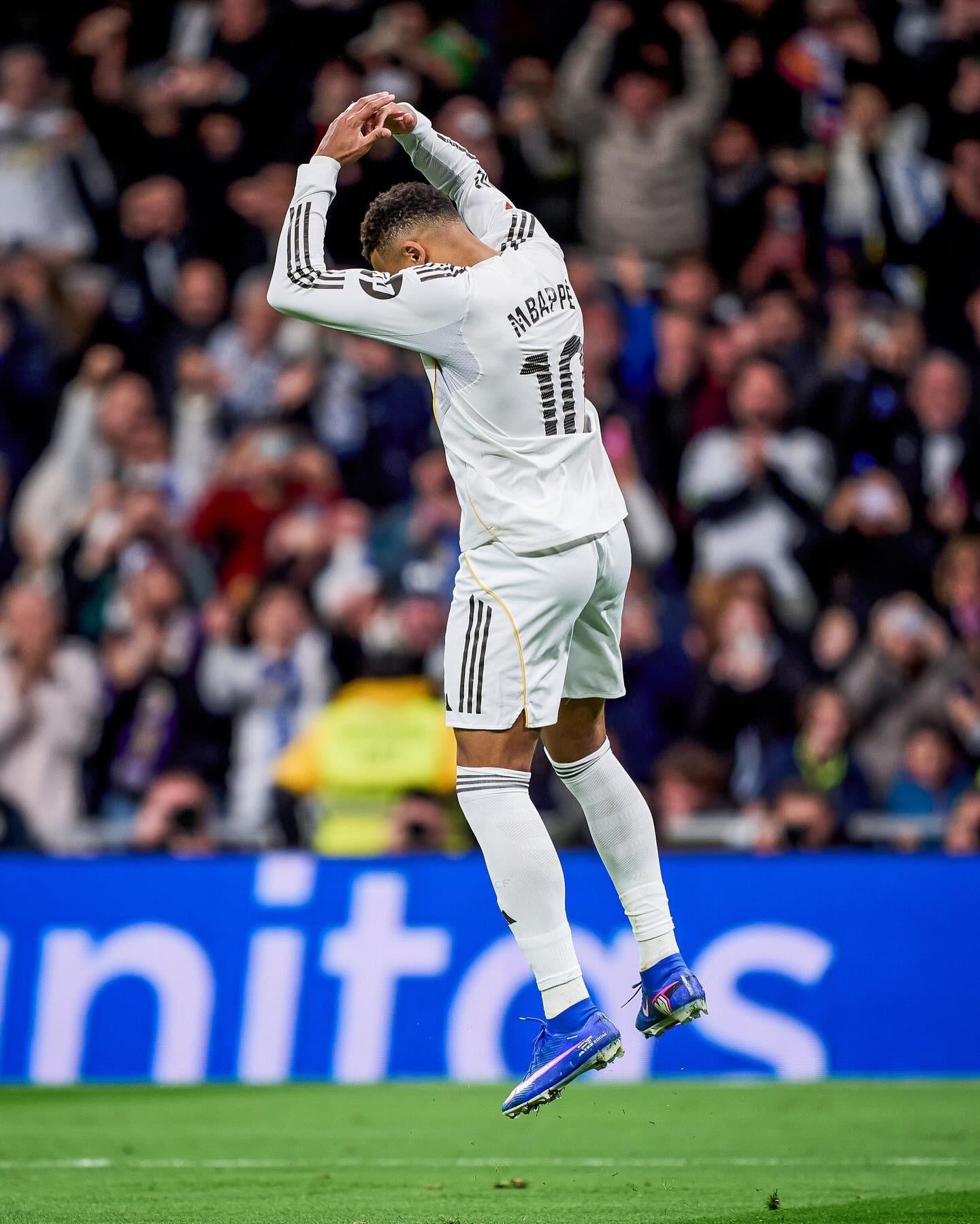 NBA新秀观察：状元秀首战亮眼,（NBA新秀速报：状元首秀大放异彩）