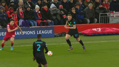 加比亚庆祝米兰团队胜利，呼吁继续前进（加比亚为米兰胜利喝彩，号召球队再接再厉）