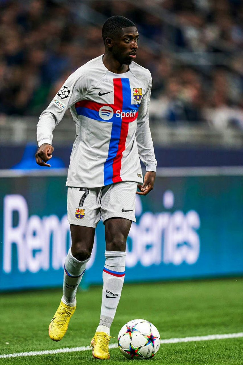 前国米体育总监：伊布坚决加盟巴萨，就是为了和梅西并肩作战（前国米体育总监称伊布执意投巴萨，只为与梅西并肩作战）