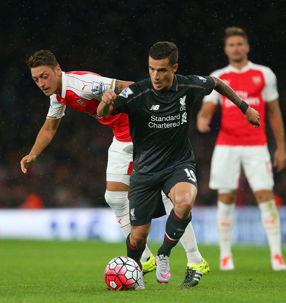 世界杯历史经典比赛回顾（历届世界杯经典对决回眸）