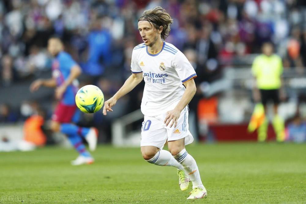 4场比赛收获10分！官方：马雷斯卡当选英超11月最佳教练（英超11月最佳教练出炉：马雷斯卡当选，4战豪取10分）